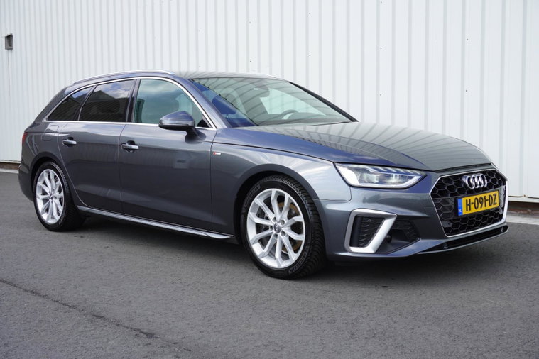 Vehicle Image 9