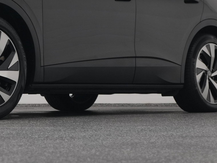 Vehicle Image 38