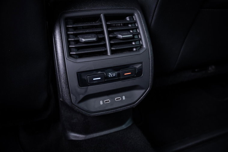 Vehicle Image 49