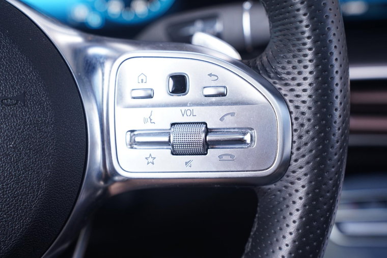 Vehicle Image 23