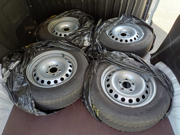Vehicle Image 8