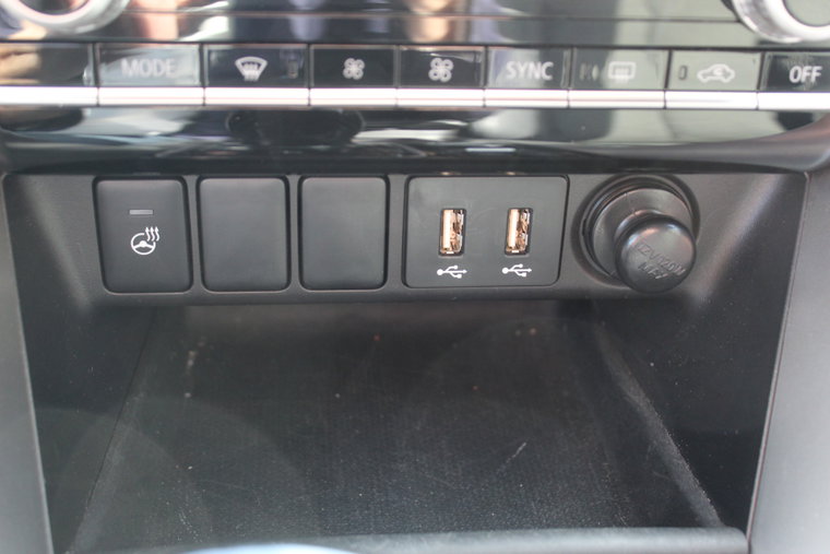 Vehicle Image 23