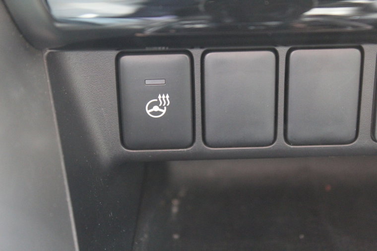 Vehicle Image 24