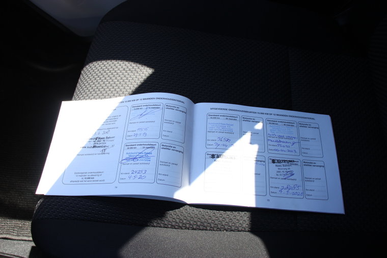 Vehicle Image 15