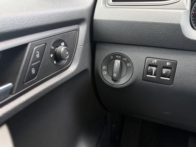 Vehicle Image 27
