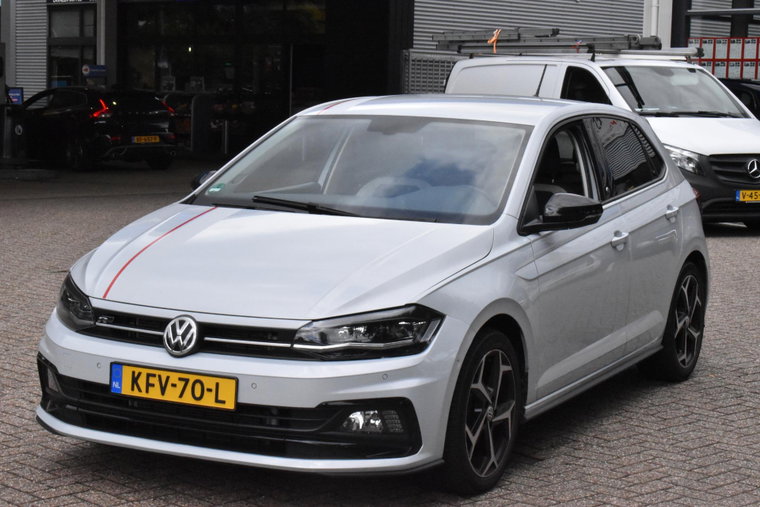 Vehicle Image 25