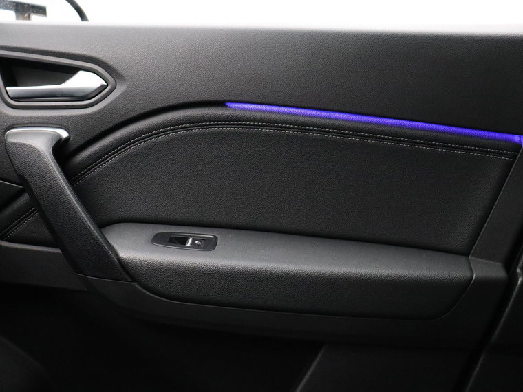 Vehicle Image 38