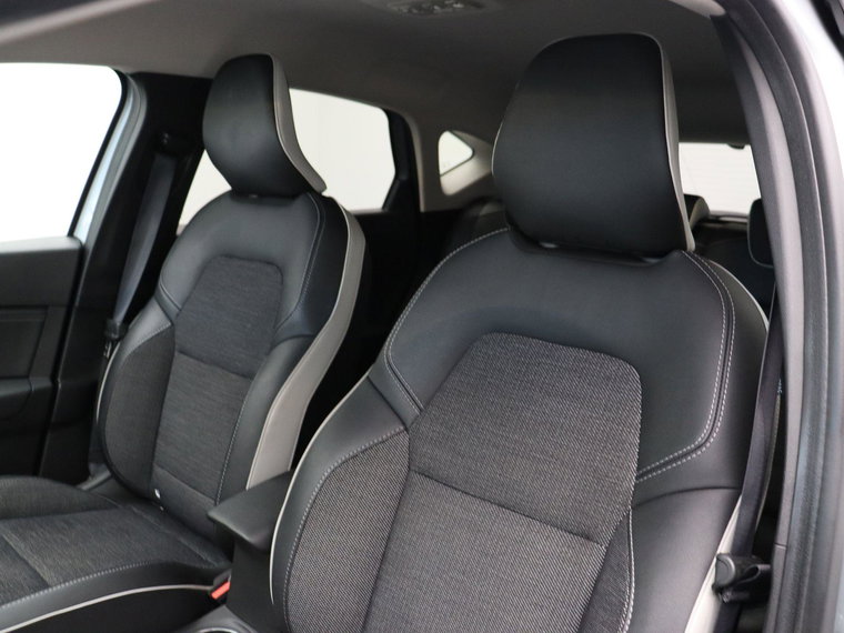 Vehicle Image 40