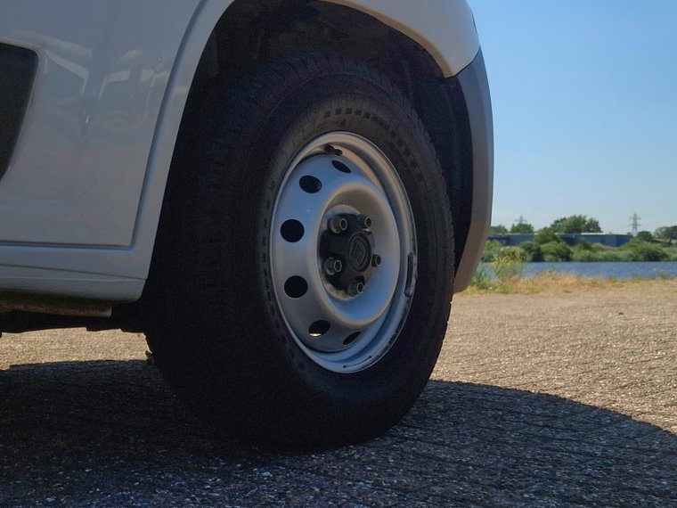 Vehicle Image 34