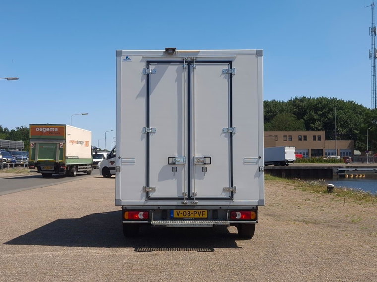 Vehicle Image 36