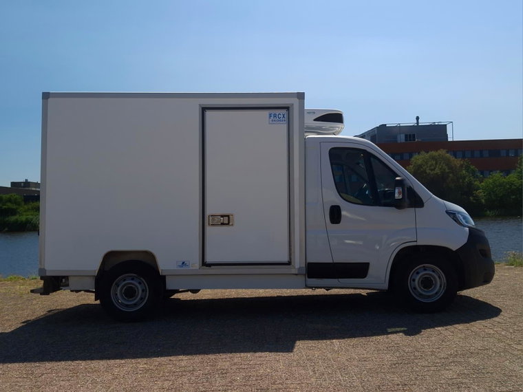 Vehicle Image 37