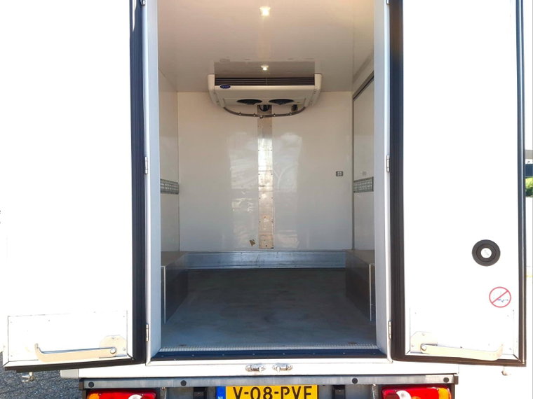 Vehicle Image 38