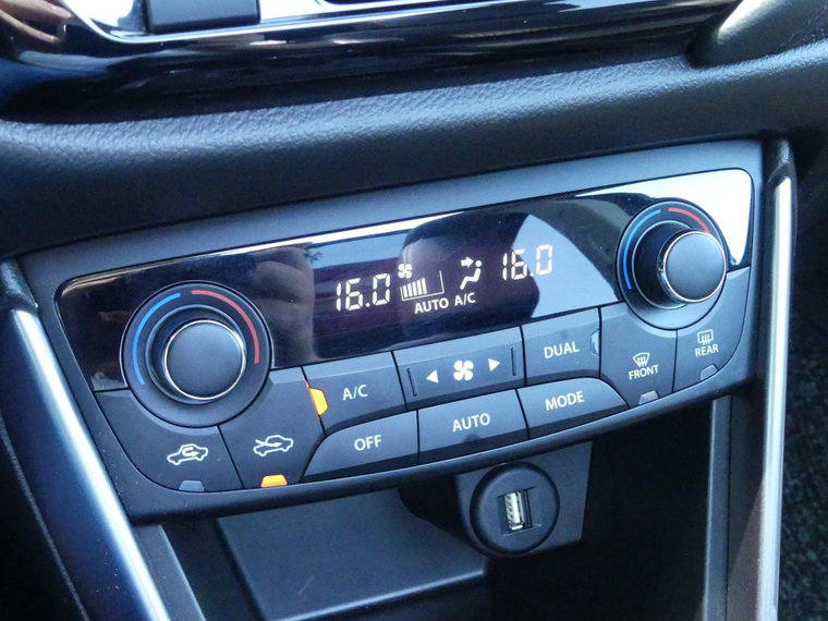Vehicle Image 29
