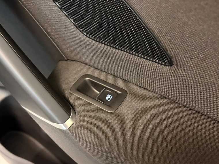 Vehicle Image 50