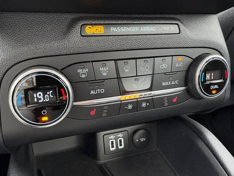 Vehicle Image 24