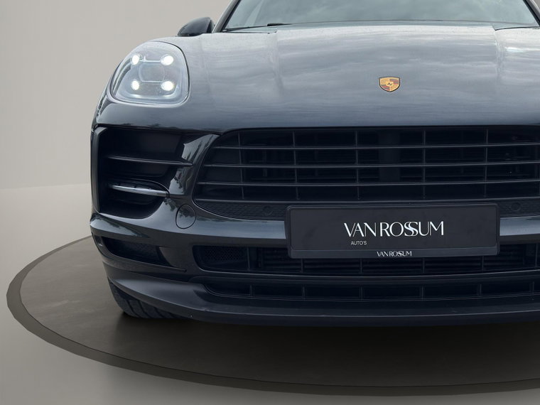 Vehicle Image 33