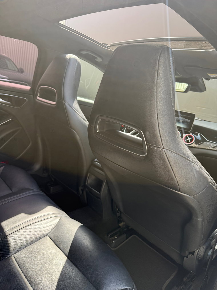 Vehicle Image 31