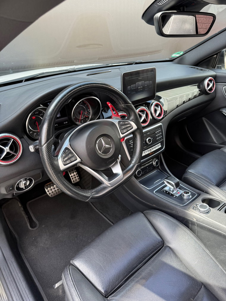 Vehicle Image 40