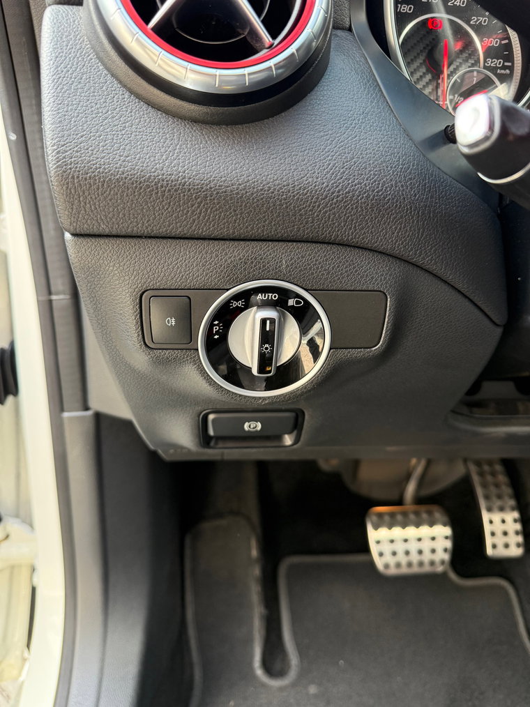 Vehicle Image 42