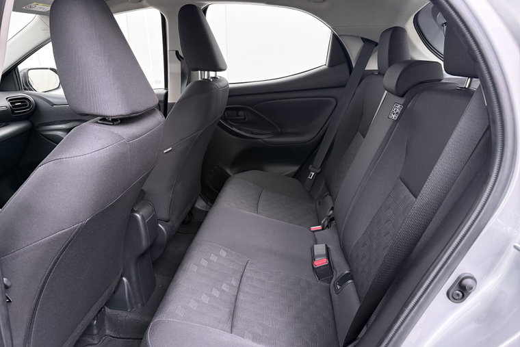 Vehicle Image 12