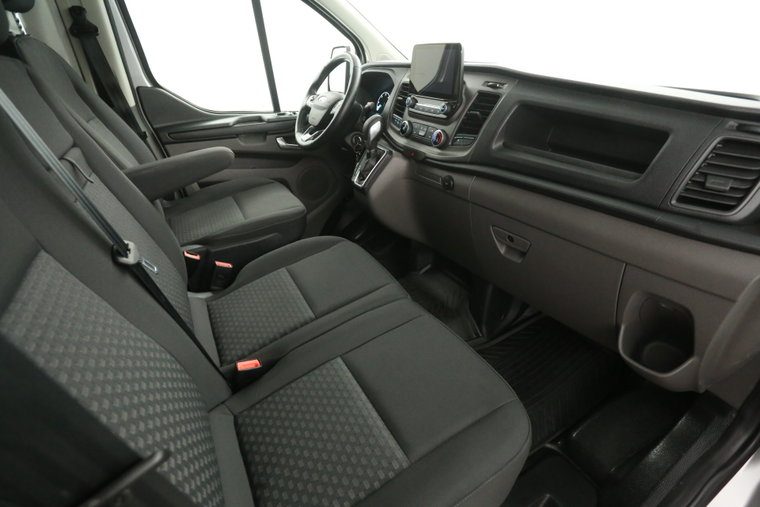 Vehicle Image 23