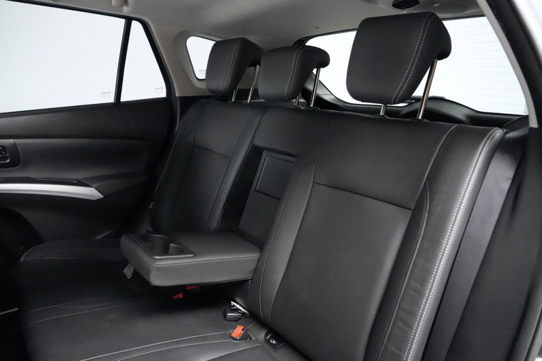 Vehicle Image 11