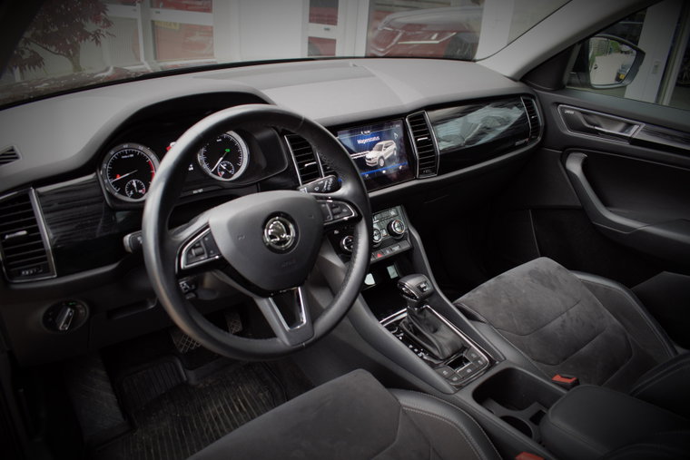 Vehicle Image 7