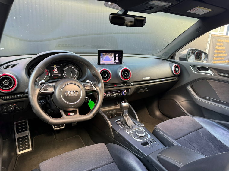 Vehicle Image 27