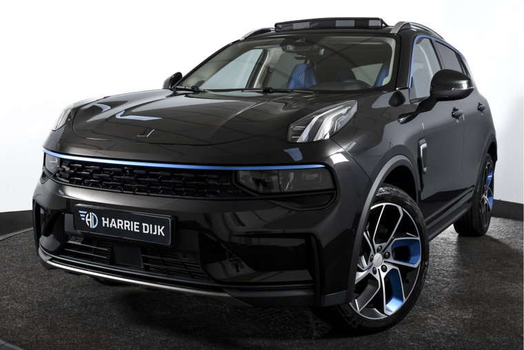 Vehicle Image 12