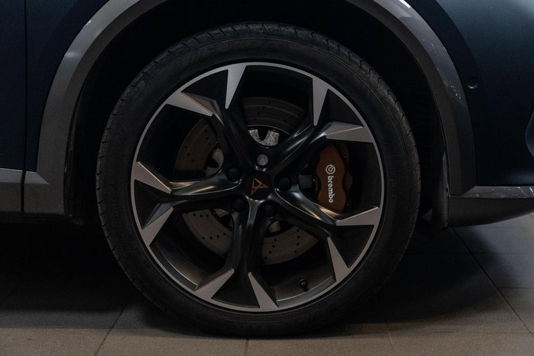 Vehicle Image 22