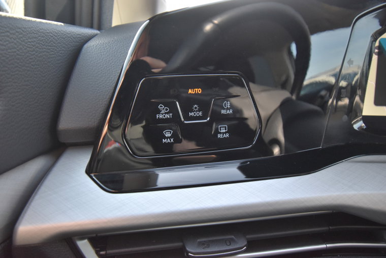Vehicle Image 43