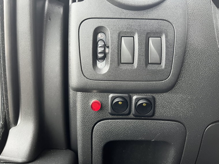 Vehicle Image 34