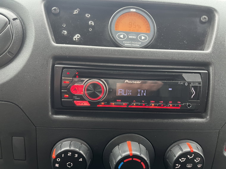Vehicle Image 42