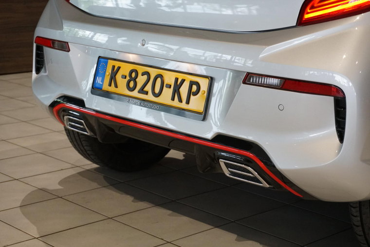 Vehicle Image 37
