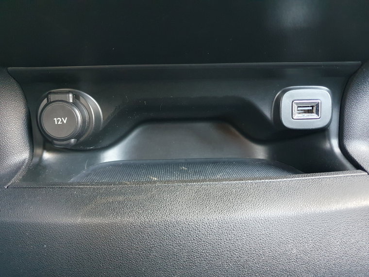 Vehicle Image 35