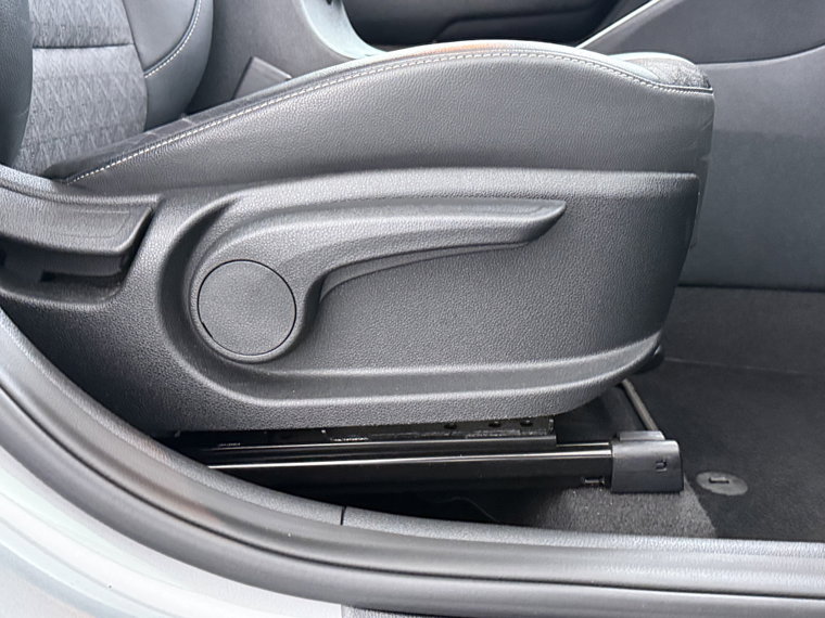 Vehicle Image 41