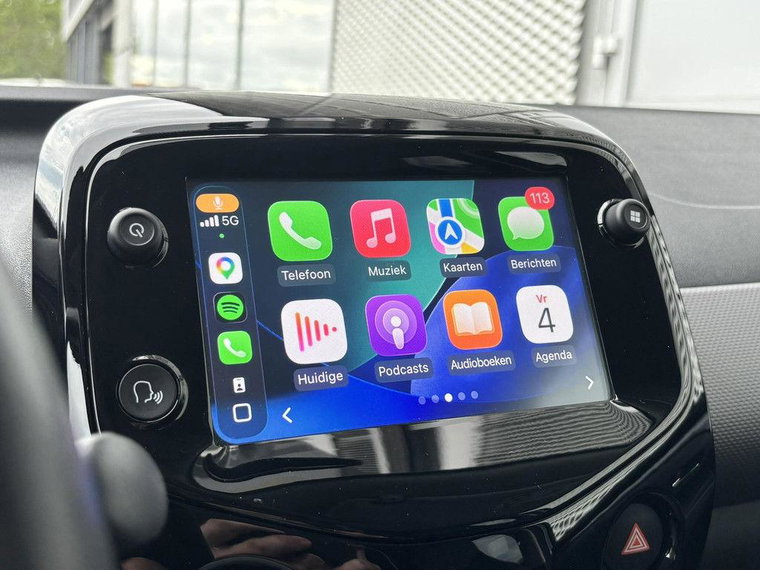 Vehicle Image 30