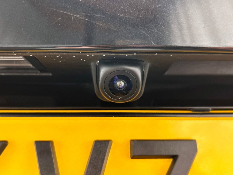Vehicle Image 38