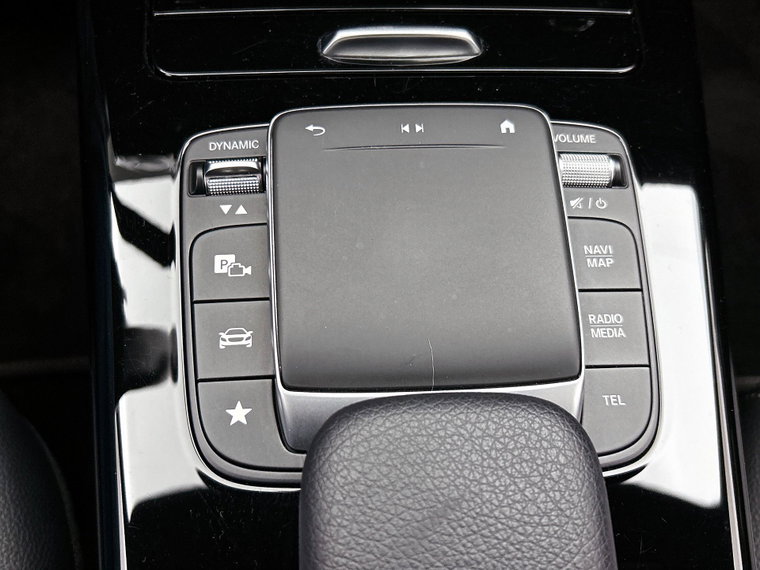 Vehicle Image 35
