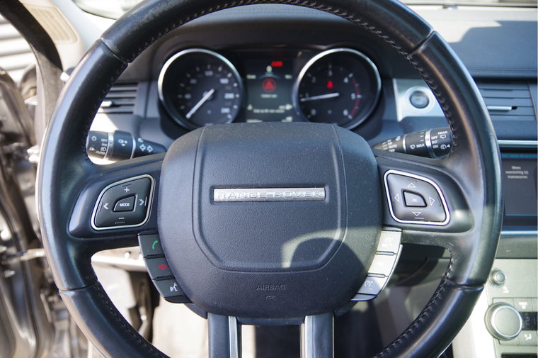 Vehicle Image 9
