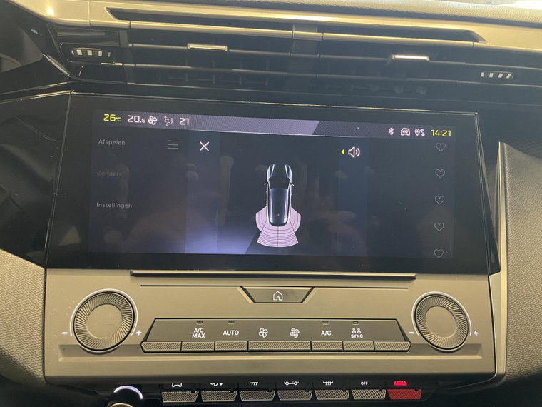 Vehicle Image 20