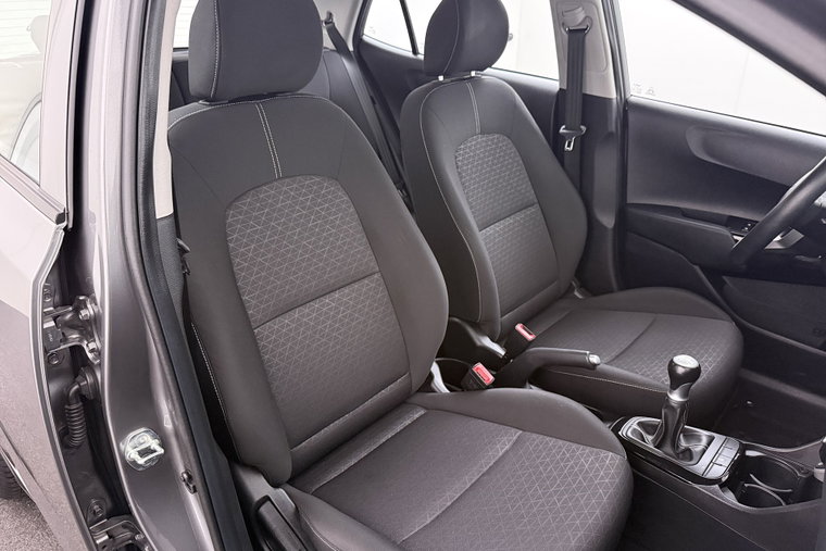 Vehicle Image 14
