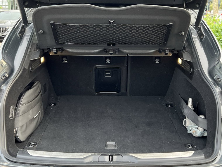 Vehicle Image 38