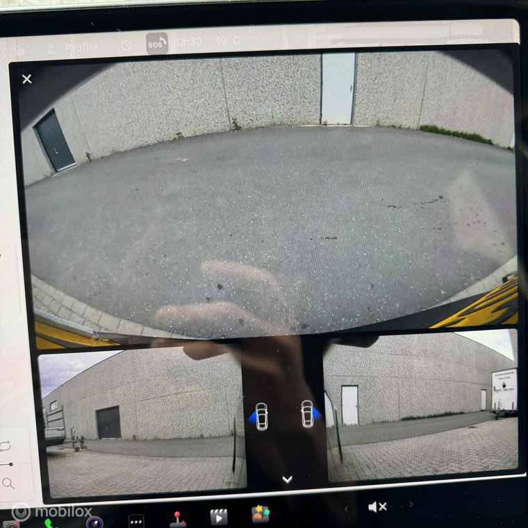Vehicle Image 17