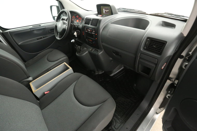 Vehicle Image 22