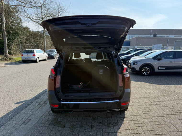 Vehicle Image 26