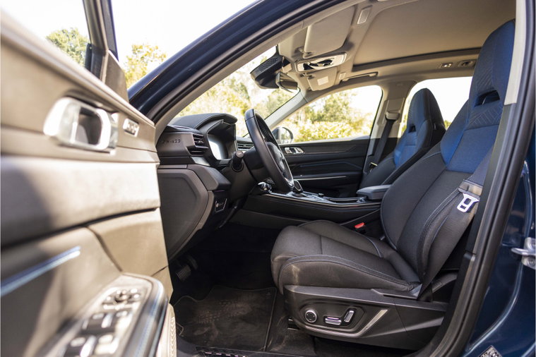 Vehicle Image 21