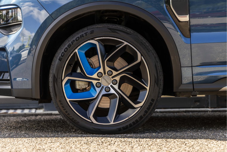 Vehicle Image 9