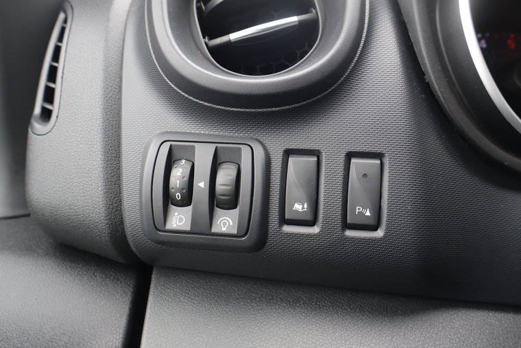 Vehicle Image 33