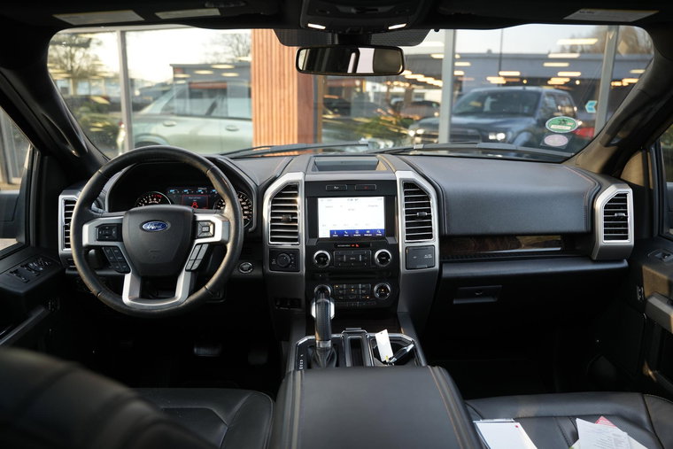 Vehicle Image 22